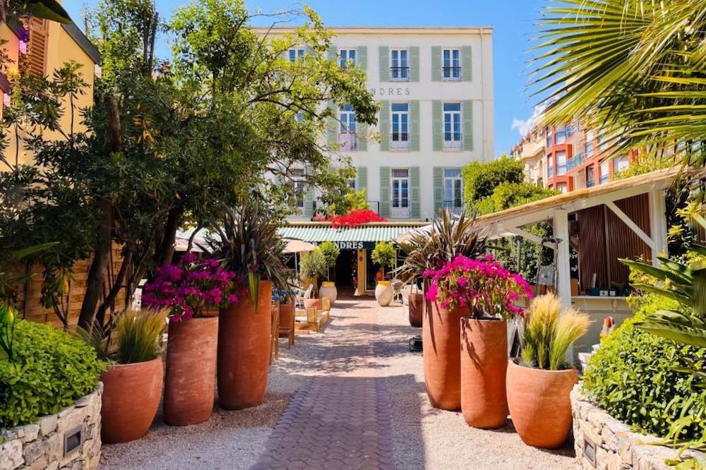 Boutique hotel near Casino and beach