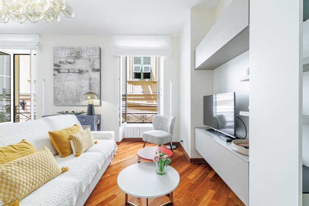 Central apartment near Provençal Market