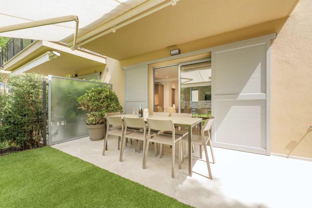 Family-sized apartment close to Menton station