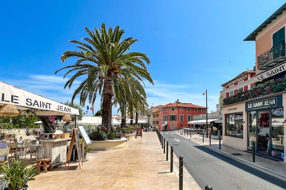 Saint-Jean-Cap-Ferrat Village Center