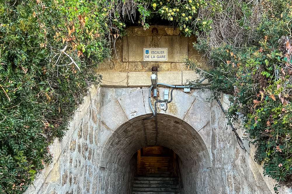 Escalier de la Gare underpass at the Cap d'Ail station