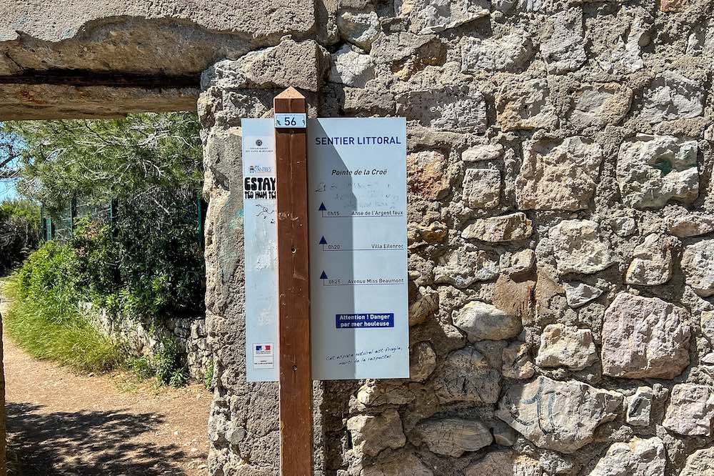 Short cut at Pointe de la Croe to the rerouting alley to Villa Eilenroc
