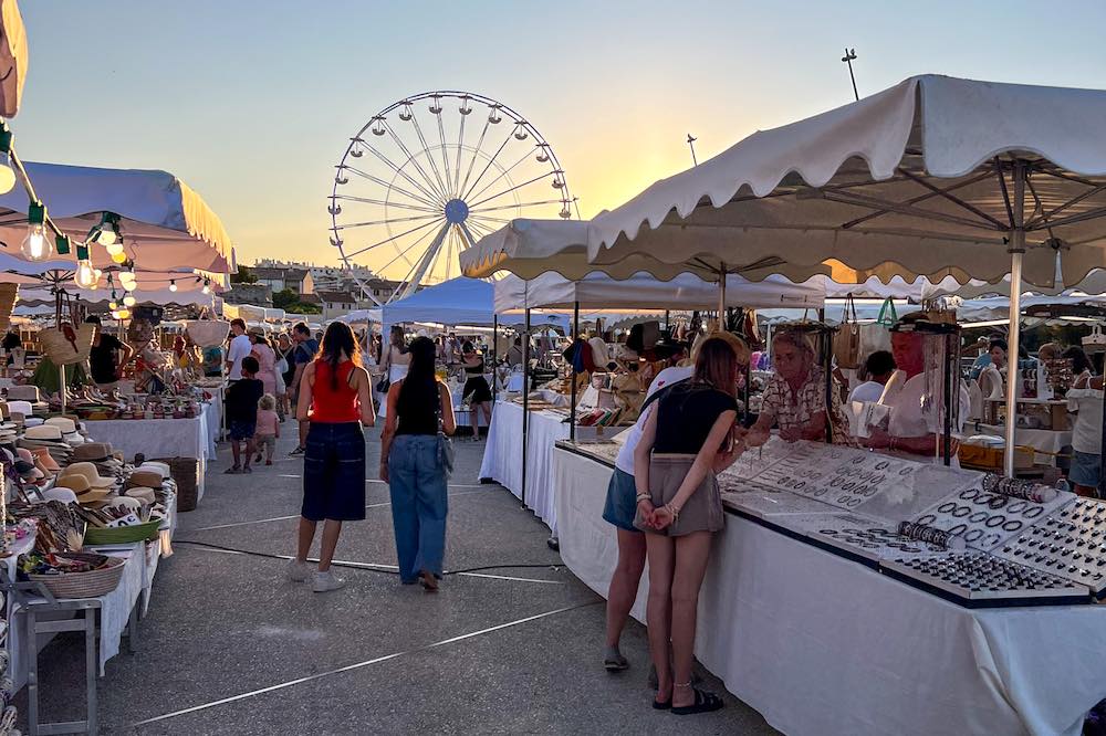 Artisanal night market in Antibes